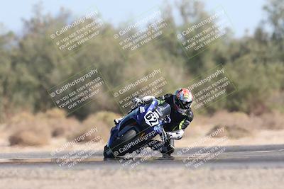 media/Nov-02-2025-CVMA (Sun) [[337aff29ab]]/Race 8-Formula Lightweight Twins Shootout/